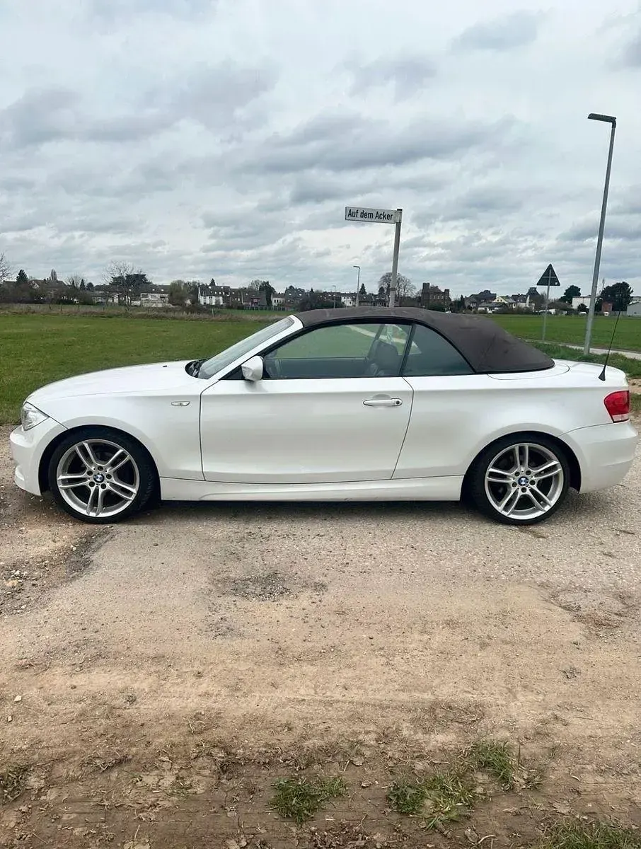 Gebraucht BMW 118 Cabriolet Efficient Dynamics 143 PS (105 kW) 2013 Weiß Cabrio