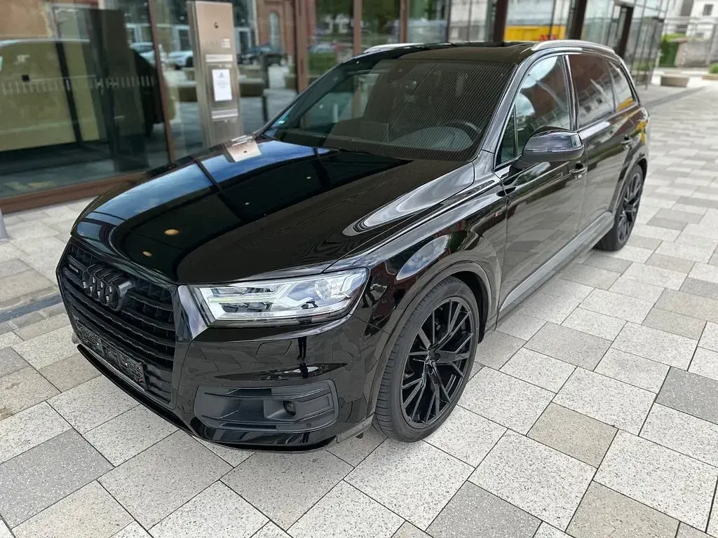 Używany Audi Q7 S-Line 272 KM (200 kW) 2016 Czarny SUV