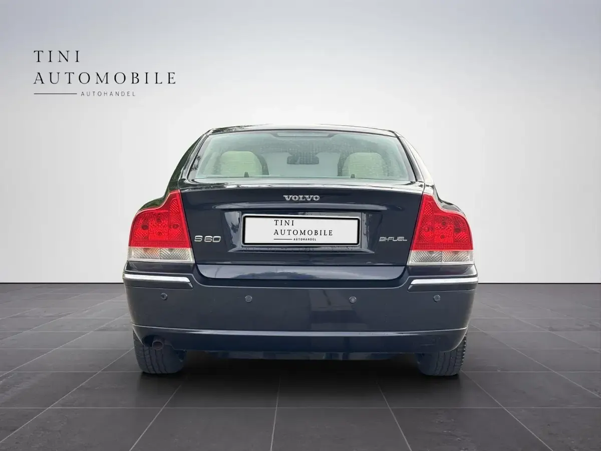 Gebraucht Volvo S60 140 PS (102 kW) 2006 Blau Limousine