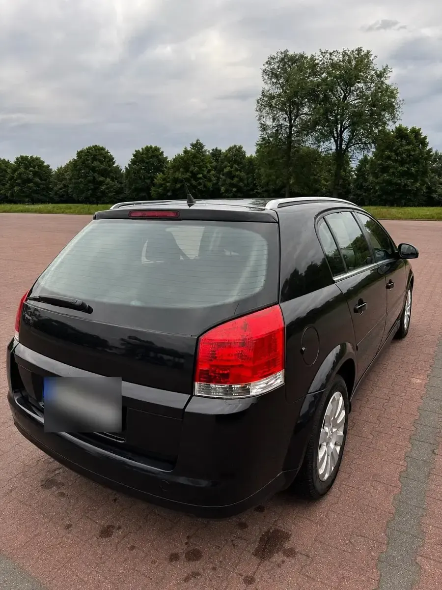 Gebraucht Opel Signum 150 PS (110 kW) 2006 Schwarz Kleinwagen