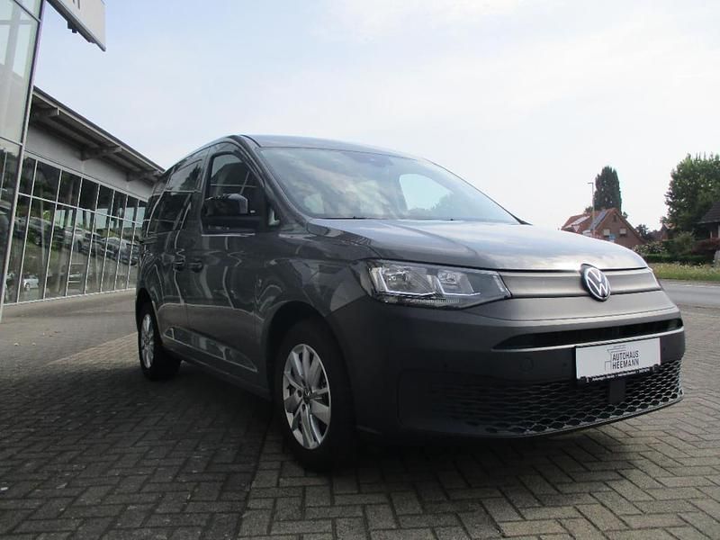 Gebraucht VW Caddy Basis 102 PS (75 kW) 2024 Grau Van / Kleinbus