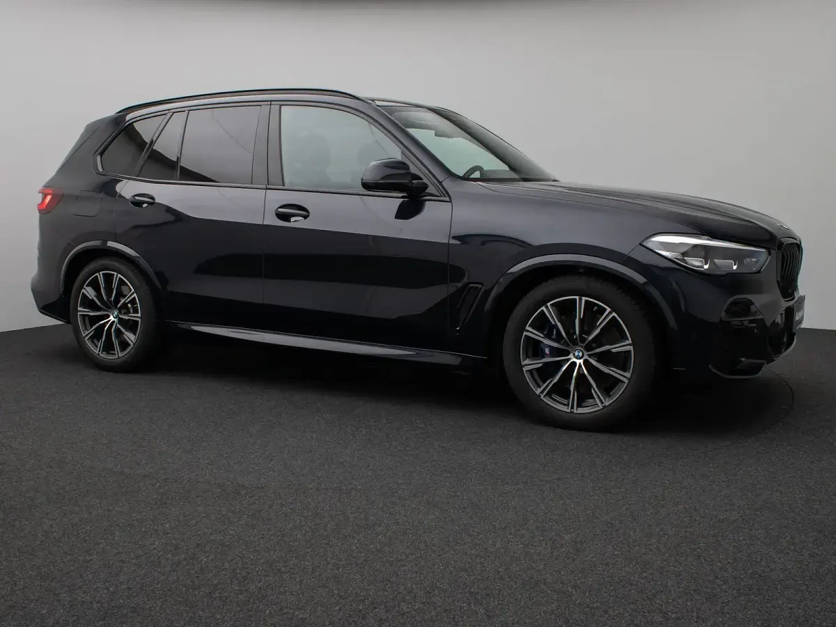 Second-hand BMW X5 M Sport 340 CP (250 kW) 2023 Gri SUV