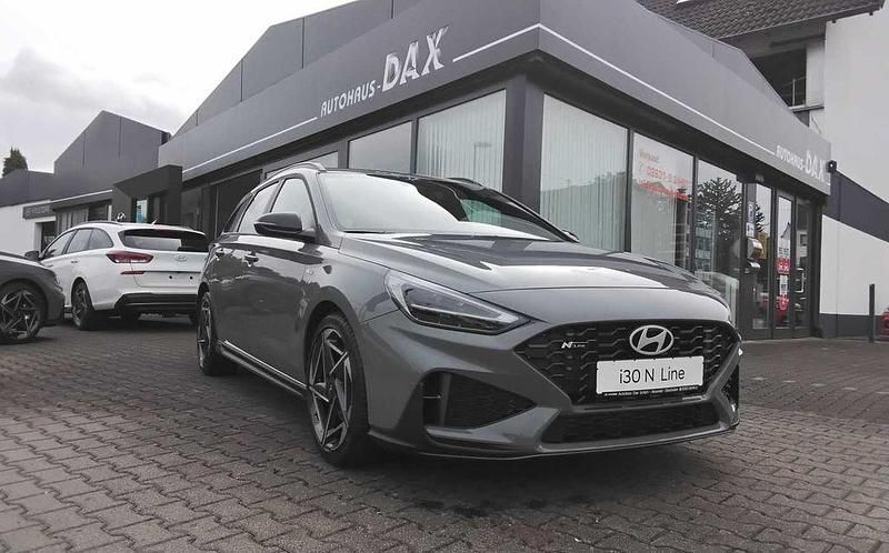 Neu Hyundai i30 N Line 140 PS (102 kW) 2025 Grau Limousine