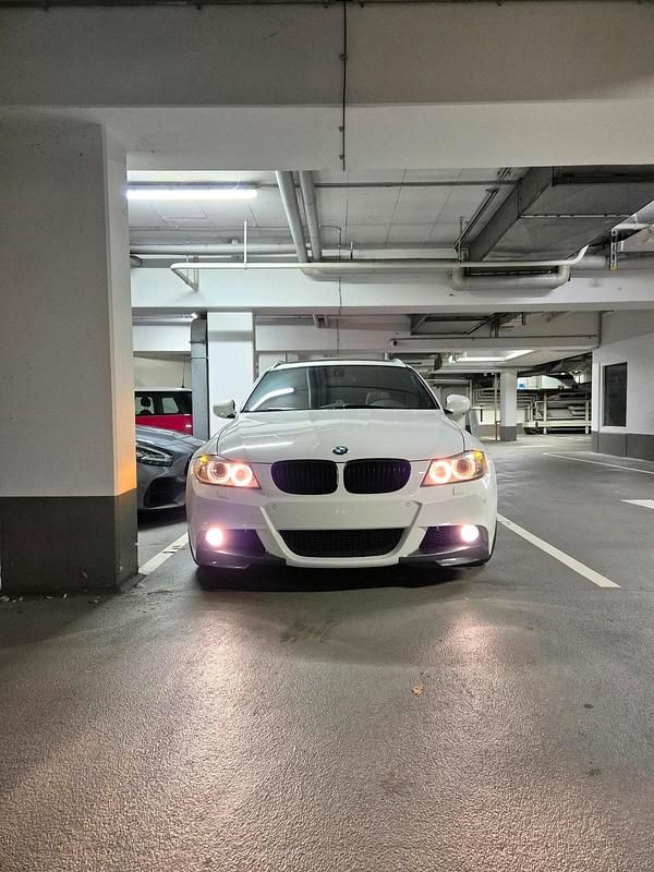 Gebraucht BMW 335 Competition Edition 306 PS (225 kW) 2011 Weiß Kombi