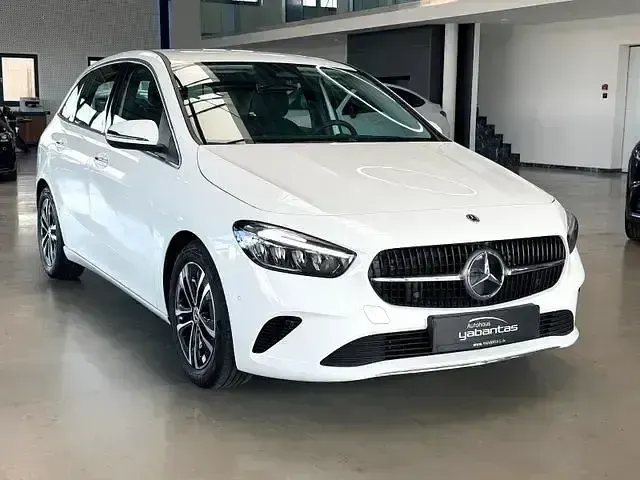 Gebraucht Mercedes B220 Urban 190 PS (139 kW) 2025 Polarweiss  unilack Kleinwagen