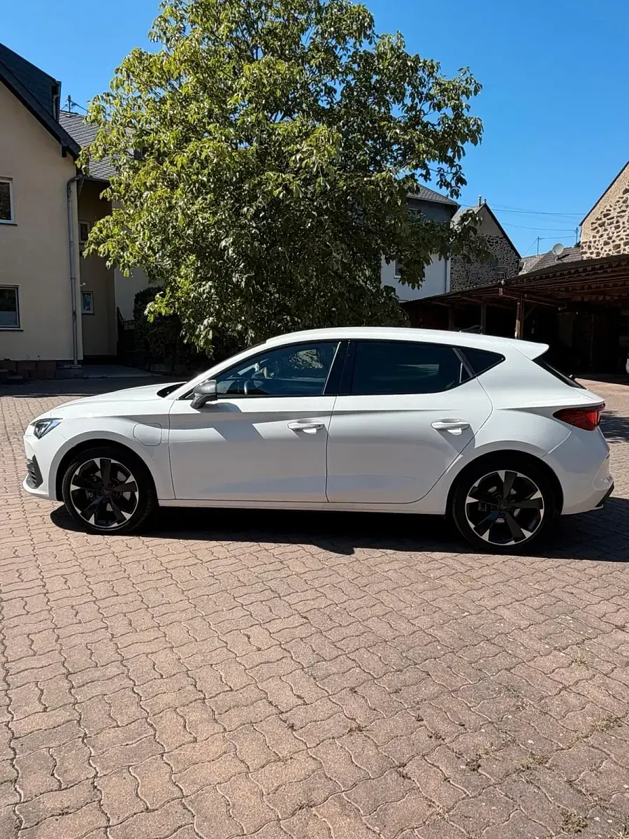Gebraucht Cupra Leon 204 PS (150 kW) 2022 Weiß Kombi