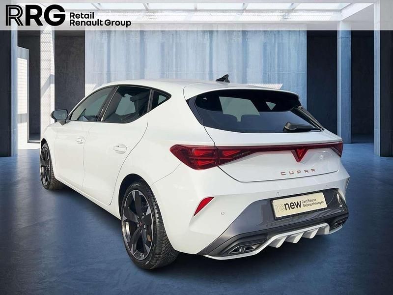 Second-hand Cupra Leon 150 CP (110 kW) 2025 Alb Berlinǎ