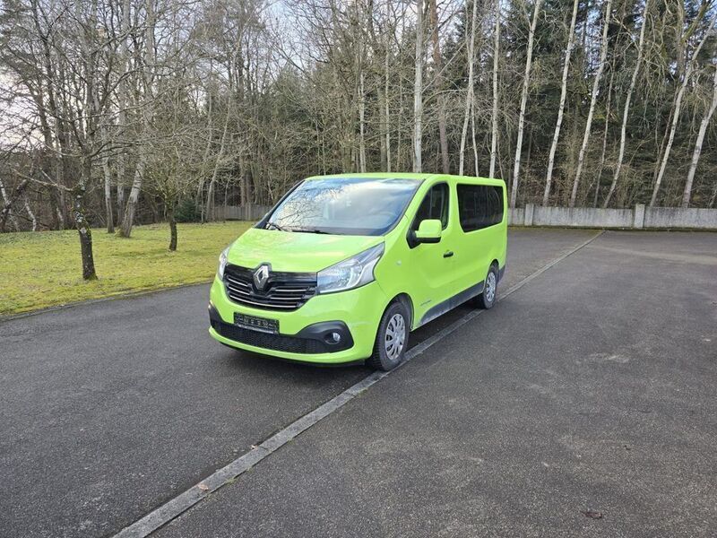 Grün Gebraucht 2015 Renault Trafic Van | 11.500 € (Fairer Preis) - Bild 1/4