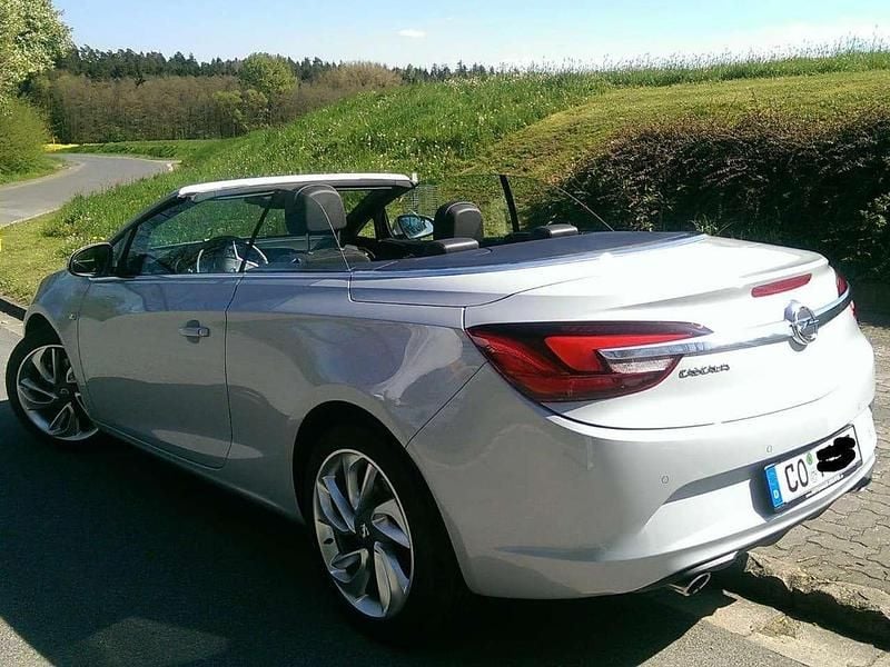 Gebraucht Opel Cascada Innovation 200 PS (147 kW) 2014 Weiß Cabrio