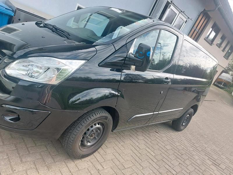 Second-hand Ford Transit Custom 170 CP (125 kW) 2017 Negru Monovolum
