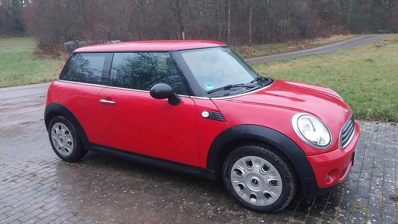 Gebraucht Mini ONE 75 PS (55 kW) 2010 Rot Kleinwagen