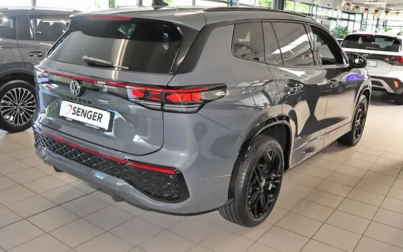 Neu VW Tayron R-line 193 PS (141 kW) 2026 Grau SUV