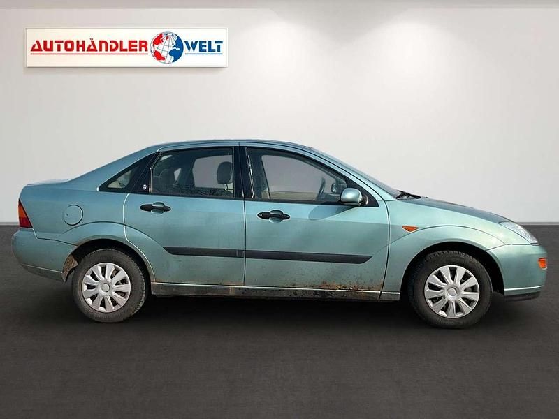 Gebraucht Ford Focus Ghia 116 PS (85 kW) 2000 Grün Limousine
