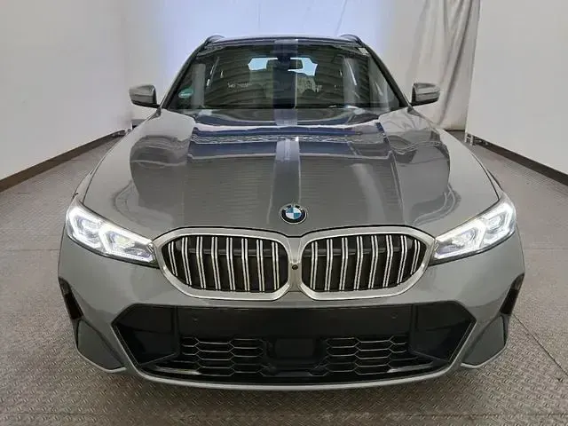 Gebraucht BMW 320 M Sport 190 PS (139 kW) 2024 Graukeine angabe Kombi