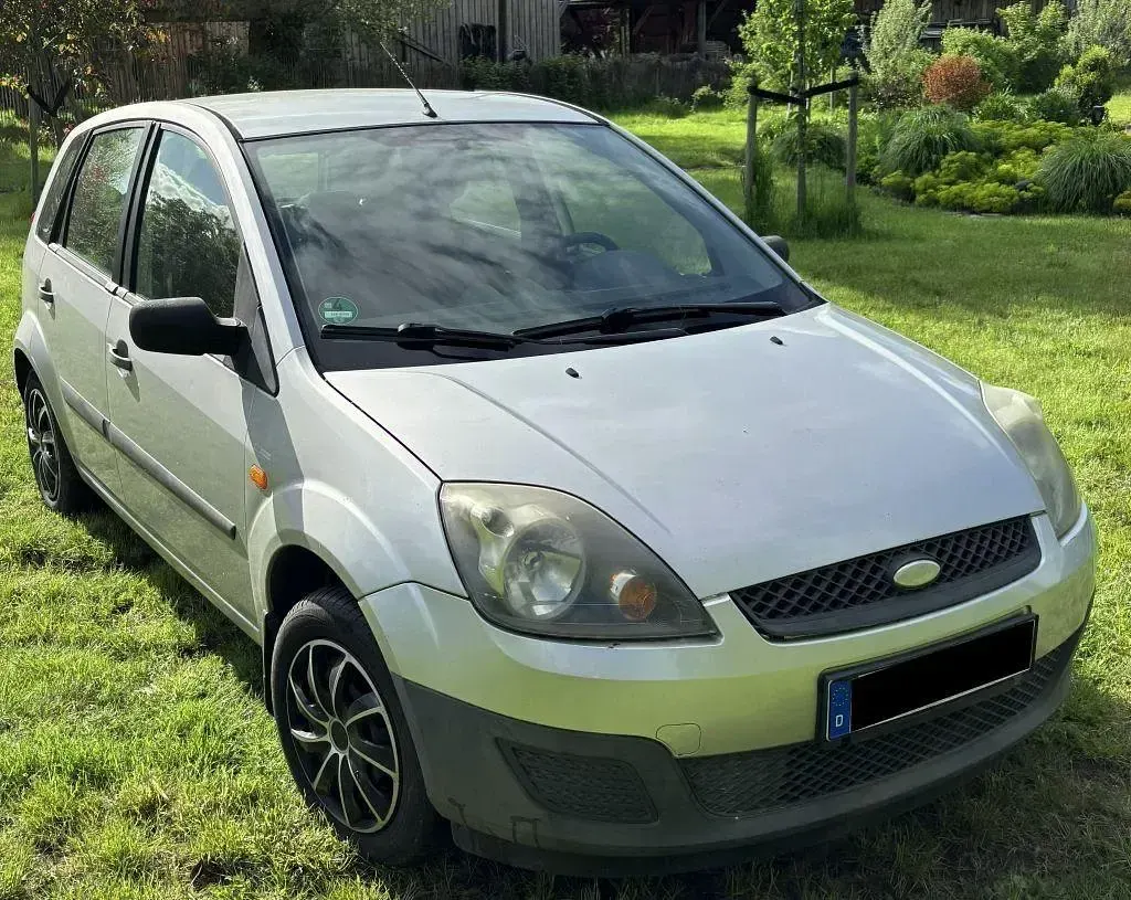 Gebraucht Ford Fiesta 75 PS (55 kW) 2006 Silber Kleinwagen