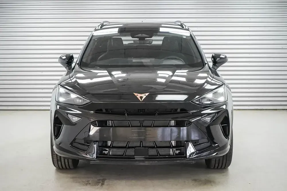 Neu Cupra Formentor 204 PS (150 kW) 2026 Midnight black metallic (0e) SUV