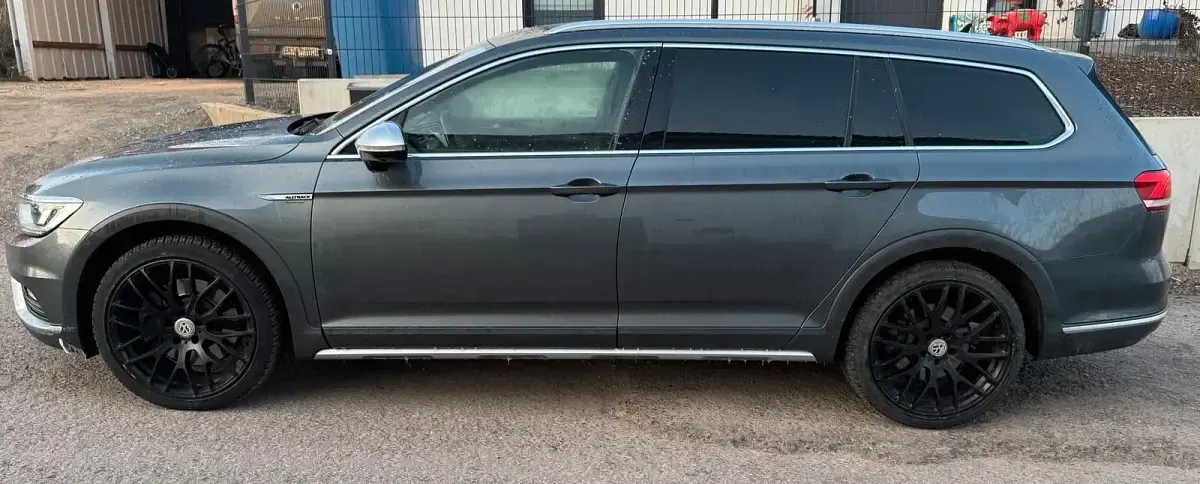 Gebraucht VW Passat Alltrack 240 PS (176 kW) 2016 Grau Kombi