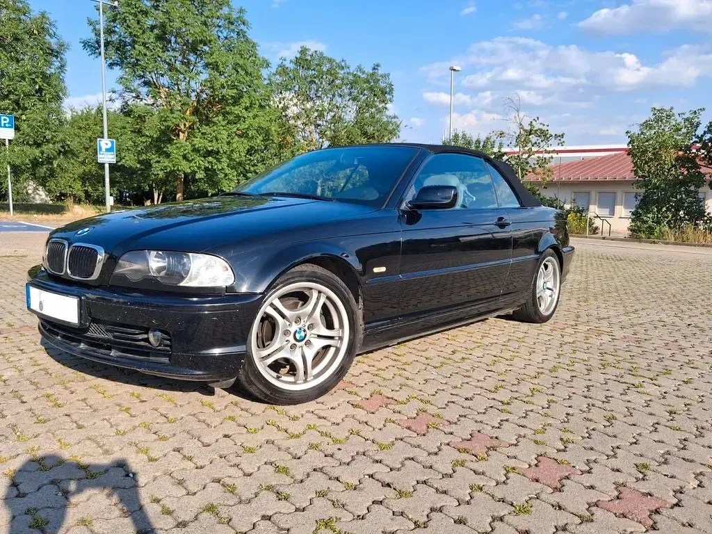 Gebraucht BMW 318 Cabriolet Performance 143 PS (105 kW) 2002 Schwarz Cabrio