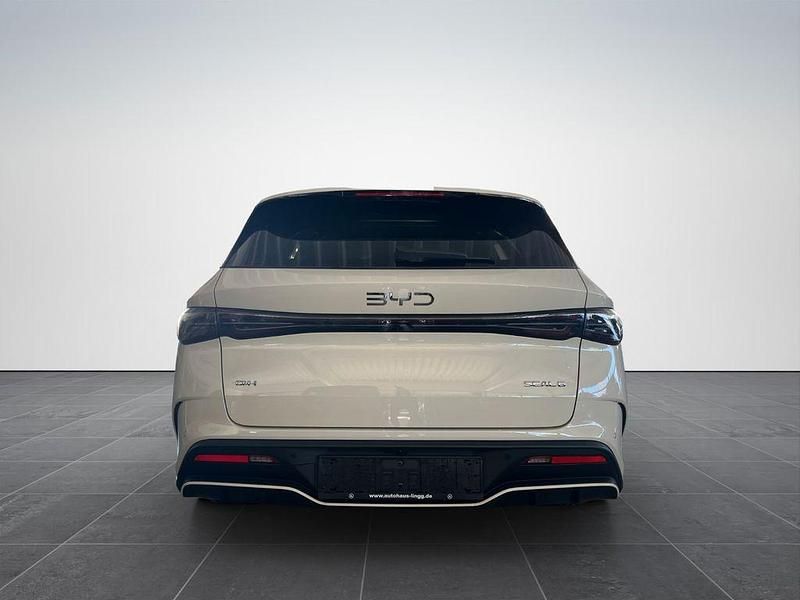 Neu BYD Seal Comfort 184 PS (135 kW) 2025 Beige Limousine