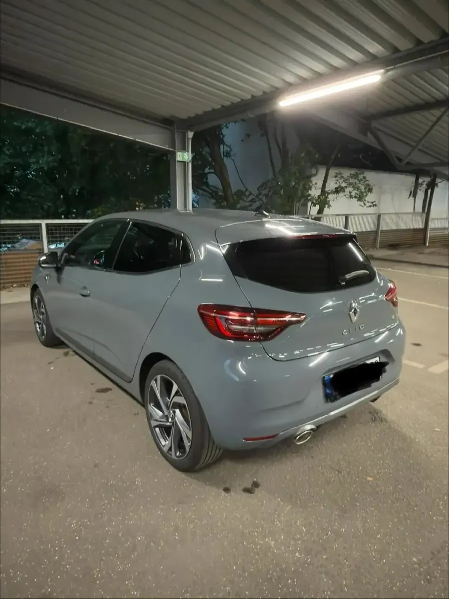 Gebraucht Renault Clio Intens 130 PS (95 kW) 2020 Grau Kleinwagen