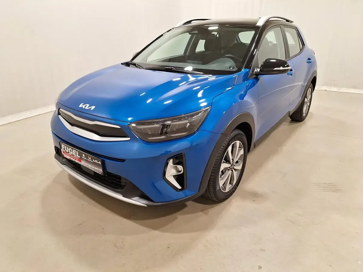 Gebraucht Kia Stonic Vision 101 PS (74 kW) 2023 Bathysblau met./schwarz SUV