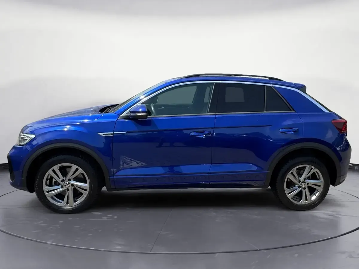 Gebraucht VW T-Roc R-line 150 PS (110 kW) 2025 Blau SUV