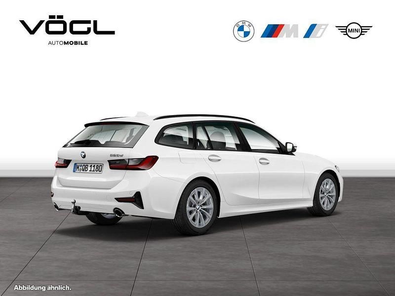 Gebraucht BMW 320 Advantage 190 PS (139 kW) 2022 Alpinweiß uni Kombi