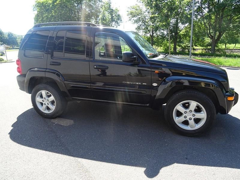 Schwarz Gebraucht 2003 Jeep Cherokee Limited SUV | 5.300 € - Bild 1/4