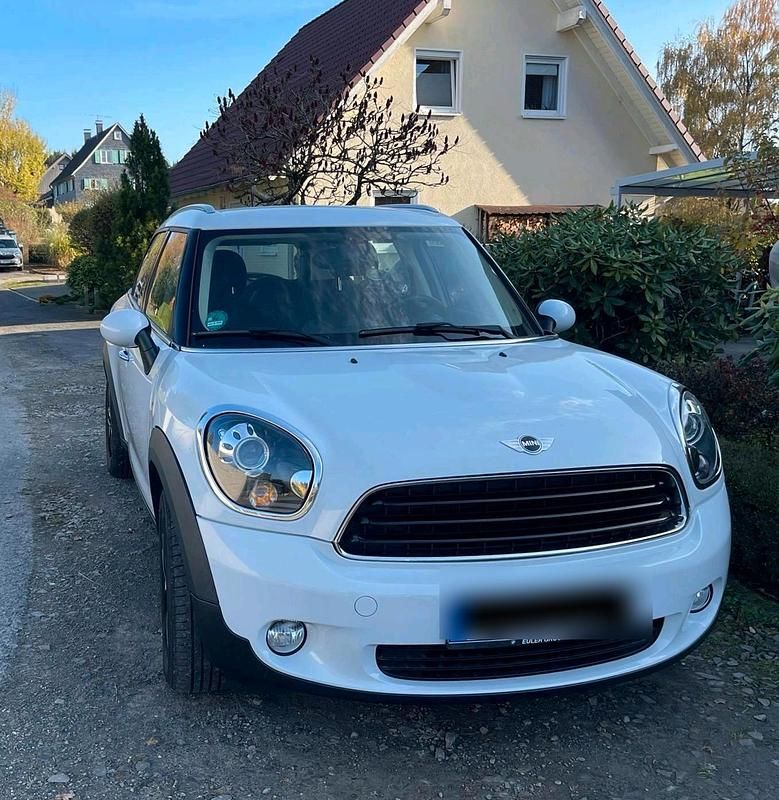 Weiß Gebraucht 2014 Mini One D Countryman SUV | 4.499 € - Bild 1/4