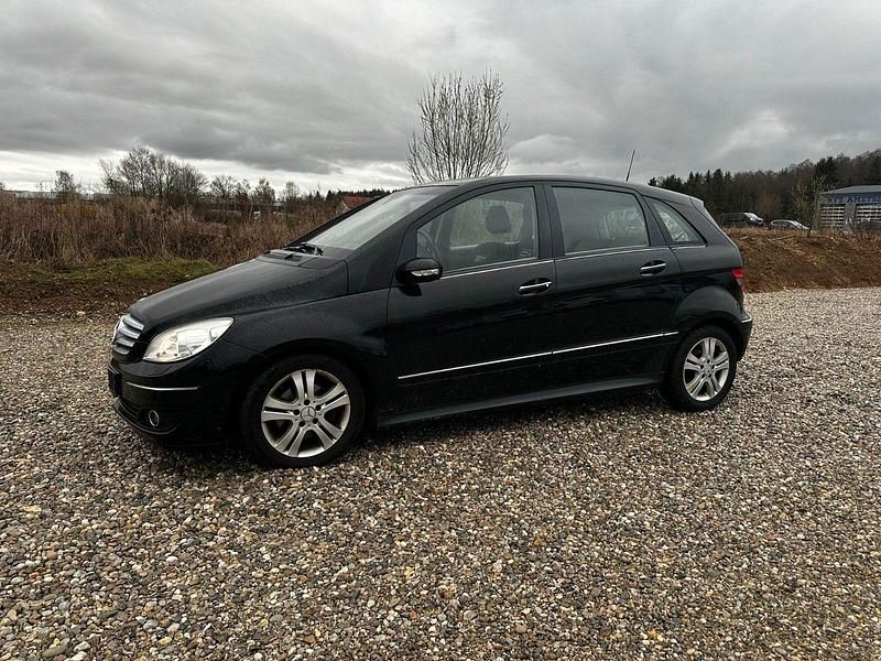Gebraucht Mercedes B200 193 PS (141 kW) 2006 Schwarz Van / Kleinbus
