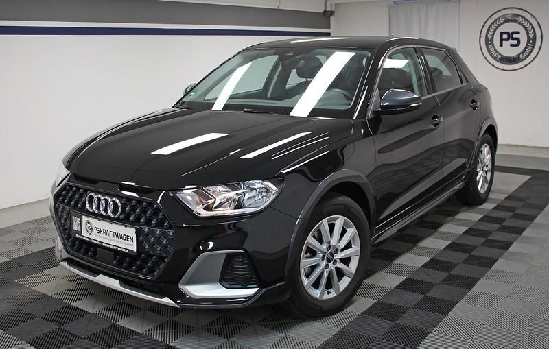 Schwarz Gebraucht 2021 Audi A1 Sportback Comfort Kleinwagen | 18.490 € (Fairer Preis) - Bild 1/3