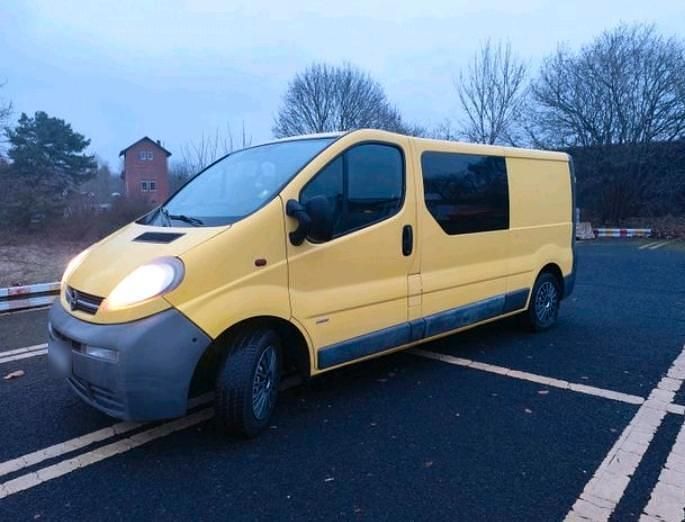 Gebraucht Opel Vivaro 101 PS (74 kW) 2004 Gelb Van / Kleinbus