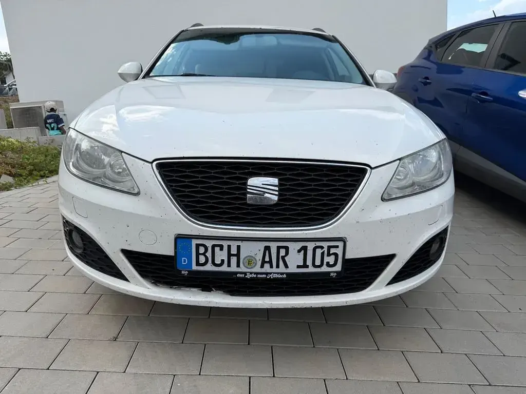Gebraucht Seat Exeo Reference 120 PS (88 kW) 2013 Weiß Limousine