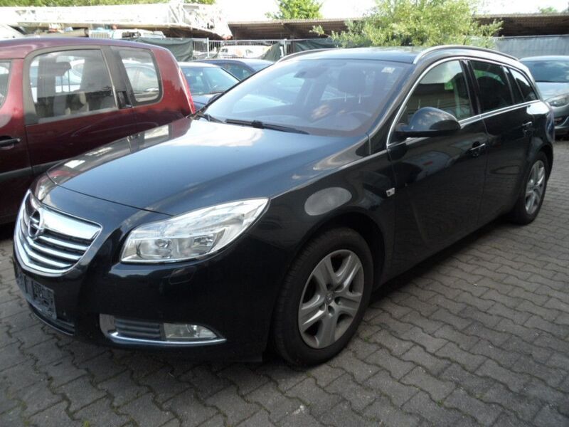 Schwarz Gebraucht 2012 Opel Insignia Edition Kombi | 3.199 € (Guter Preis) - Bild 1/4