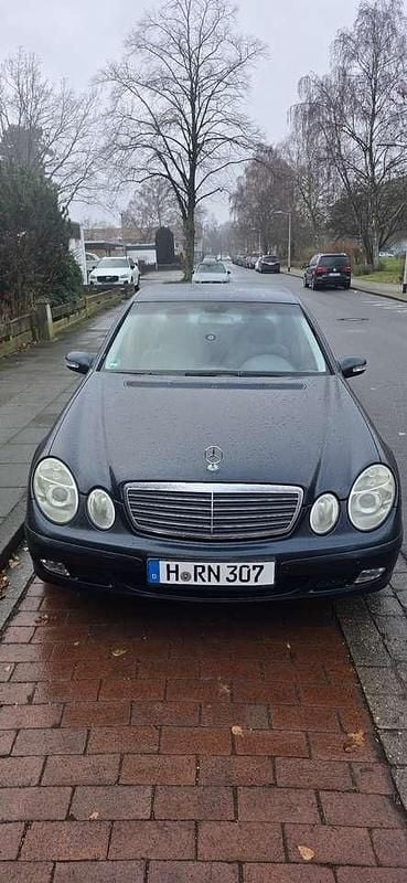 Gebraucht Mercedes E200 Elegance 163 PS (119 kW) 2005 Limousine