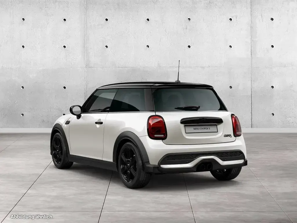 Gebraucht Mini Cooper S 178 PS (130 kW) 2023 Nanuq white Kleinwagen
