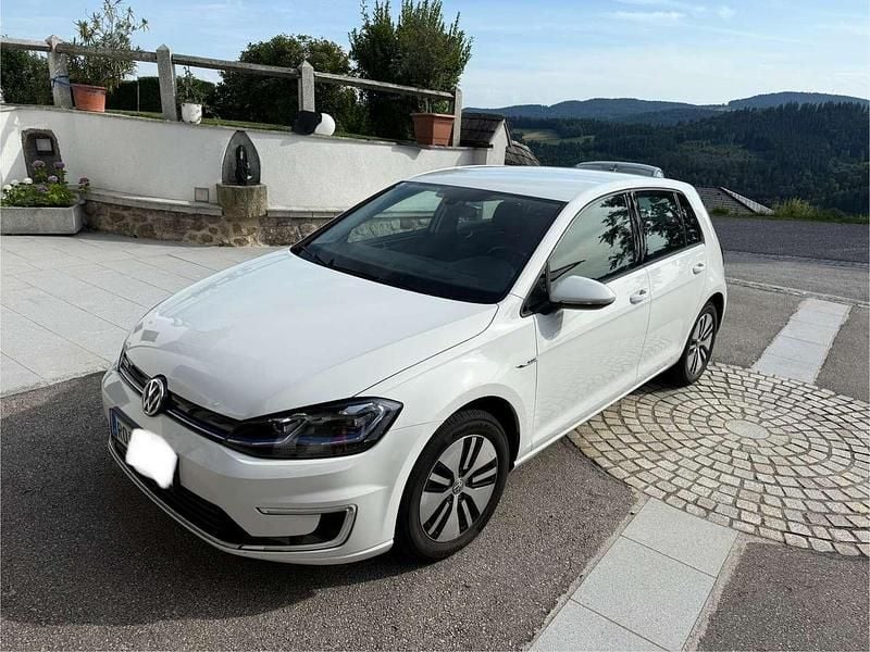 Gebraucht 2017 VW e-Golf Kleinwagen | 11.480 € (Fairer Preis) - Bild 1/4