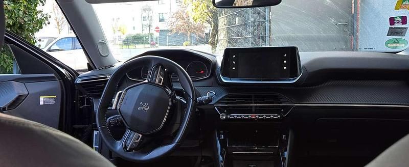 Gebraucht Peugeot 2008 Allure 131 PS (96 kW) 2020 Schwarz SUV