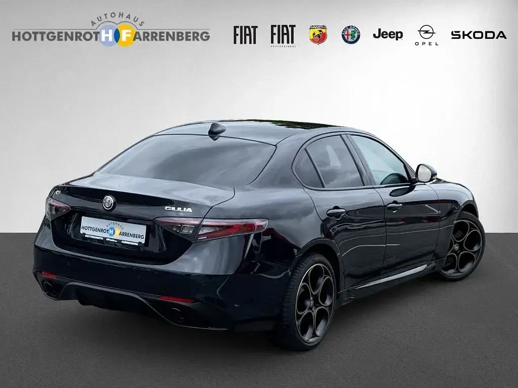 Neu Alfa Romeo Giulia 280 PS (205 kW) 2026 Nero vulcano, metallic) (schwarz Limousine