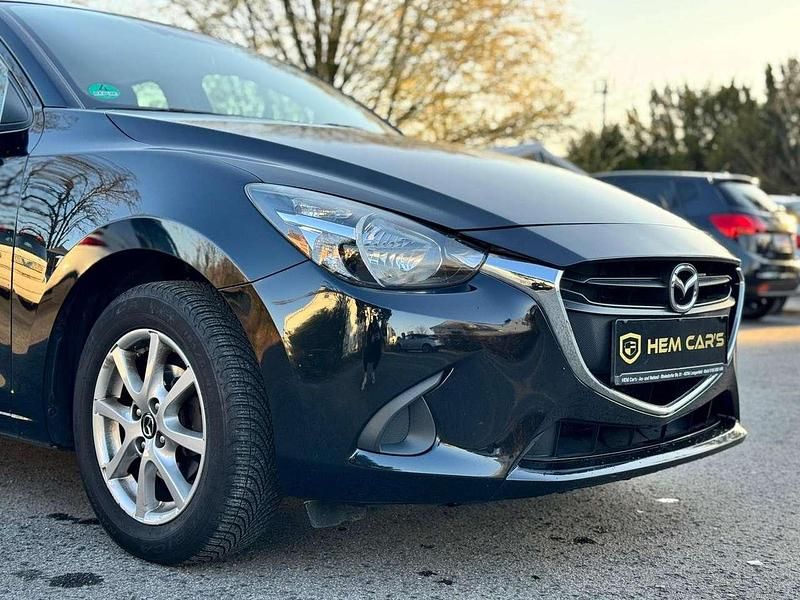 Gebraucht Mazda 2 Center-Line 105 PS (77 kW) 2016 Onyxschwarz metallic Kleinwagen