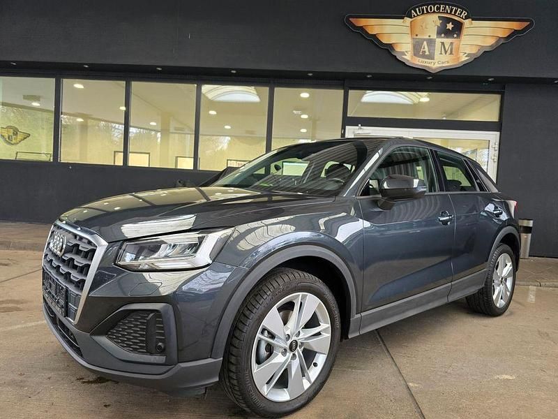 Grau Gebraucht 2021 Audi Q2 Design SUV | 22.950 € (Fairer Preis) - Bild 1/4