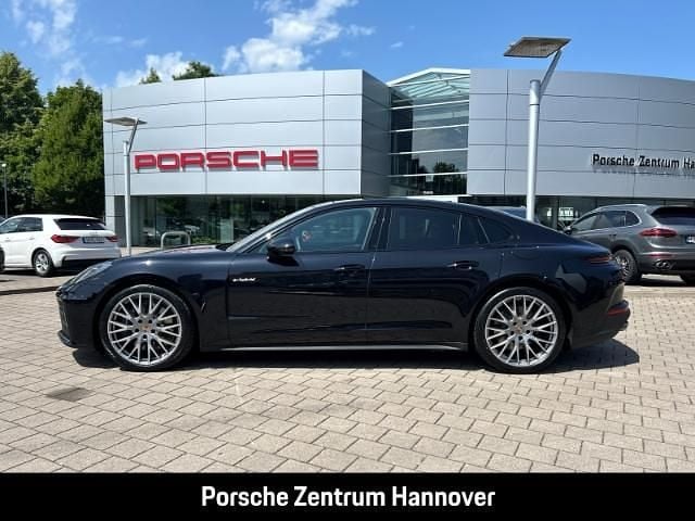 Gebraucht Porsche Panamera 470 PS (345 kW) 2025 Schwarz Kleinwagen
