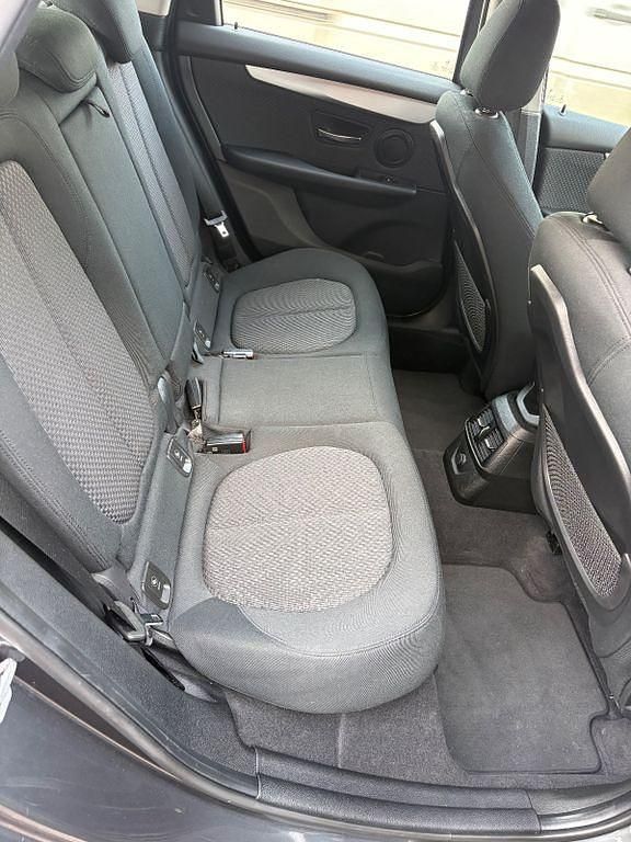 Gebraucht BMW 218 Active Tourer Advantage 136 PS (100 kW) 2016 Grau Van / Kleinbus