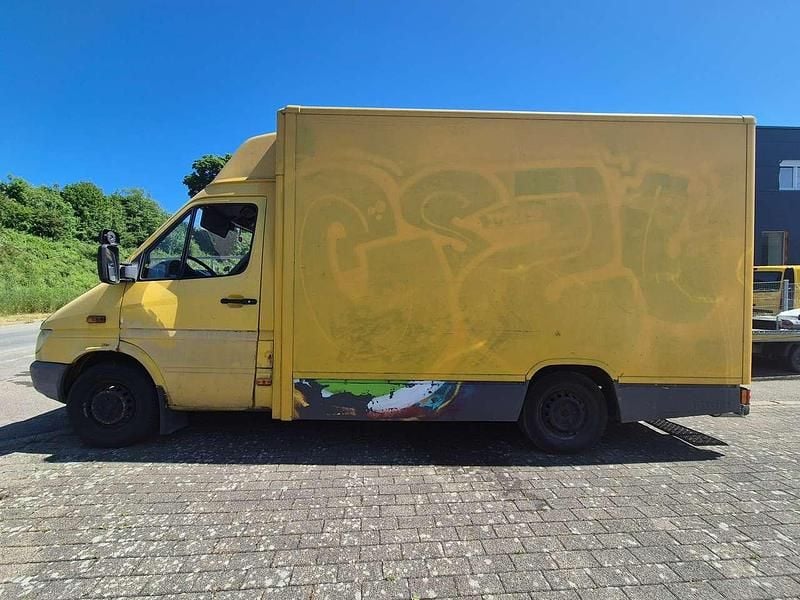 Gebraucht Mercedes Sprinter 109 PS (80 kW) 2002 Gelb Van