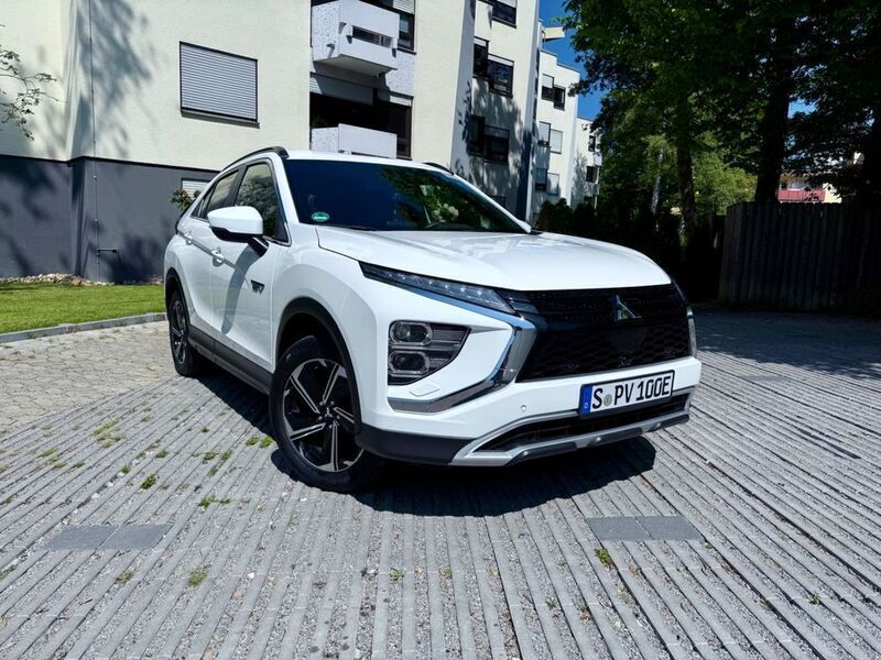Weiß Gebraucht 2021 Mitsubishi Eclipse Cross Plus SUV | 17.770 € (Superpreis) - Bild 1/4