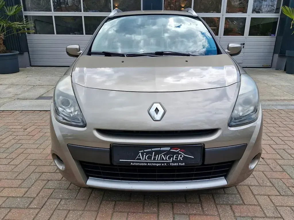 Brugt Renault Clio II Dynamique 101 HK (74 kW) 2010 Brun Sedan