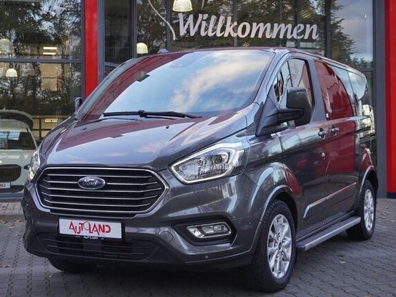 Gebraucht Ford Tourneo 131 PS (96 kW) 2021 Grau Van / Kleinbus