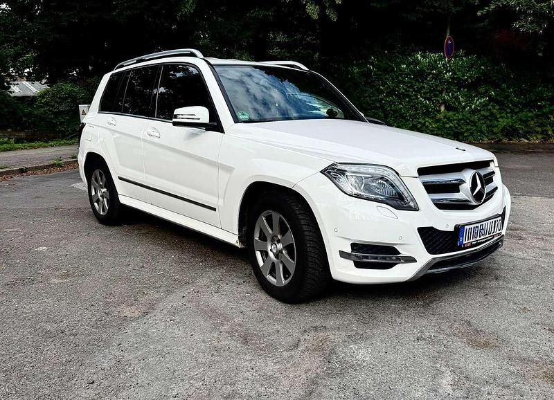 Weiß Gebraucht 2014 Mercedes GLK220 SUV | 16.000 € (Fairer Preis) - Bild 1/4