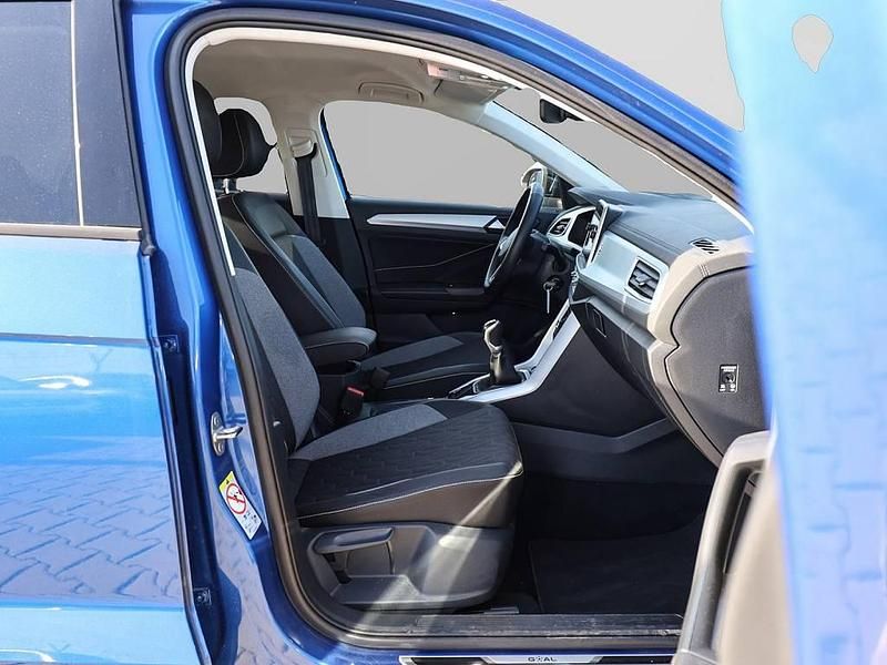 Gebraucht VW T-Roc 116 PS (85 kW) 2025 Blau SUV