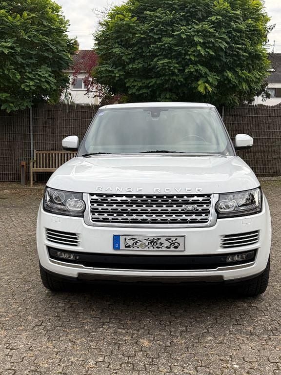 Weiß Gebraucht 2015 Land Rover Range Rover SVAutobiography SUV | 34.000 € (Teuer) - Bild 1/4